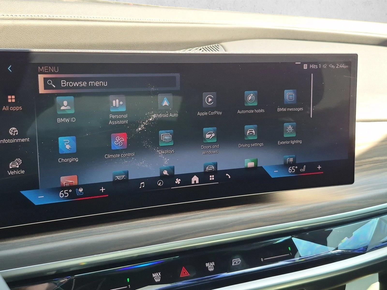 2026 BMW 7 Series 750e - Photo 10