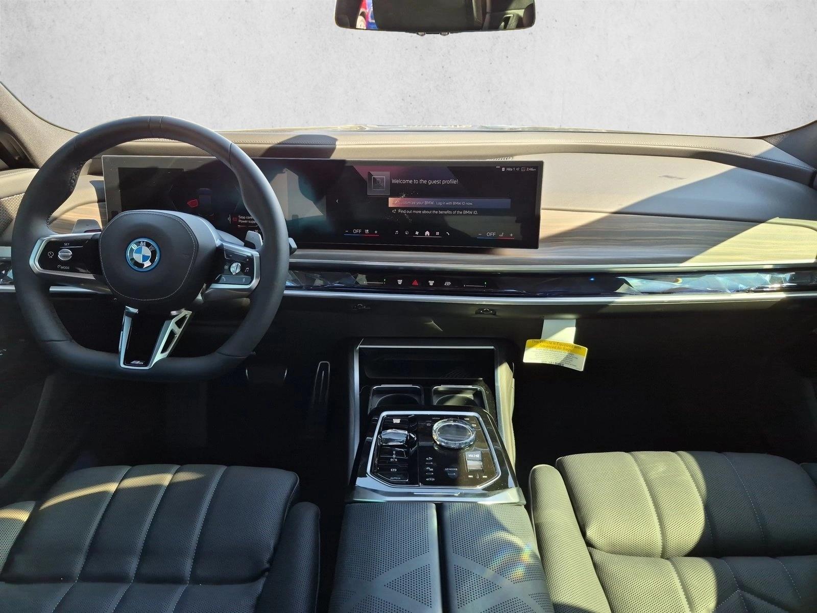 2026 BMW 7 Series 750e - Photo 13