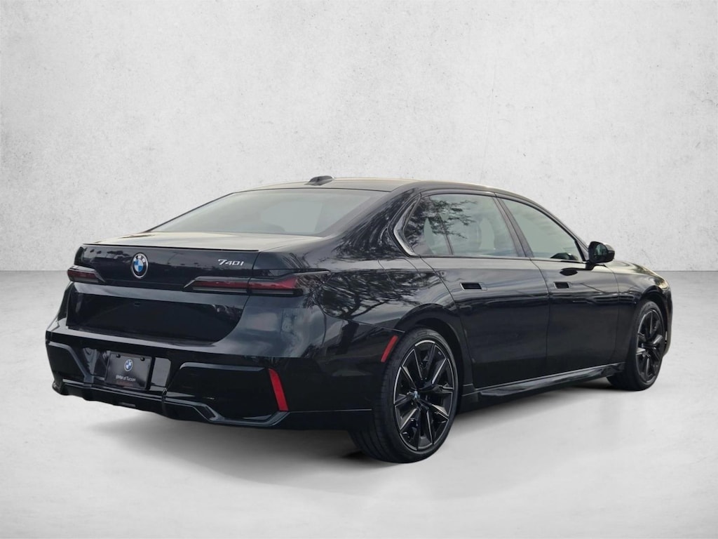 New 2026 BMW 740i Sedan