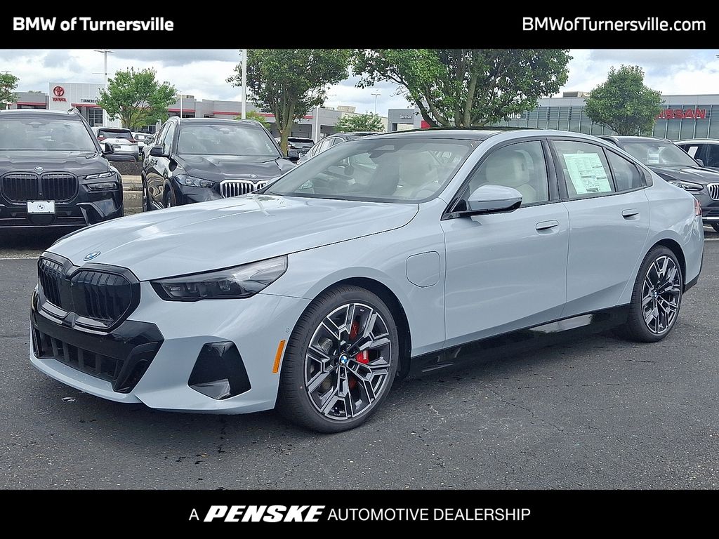 2027 BMW 550e