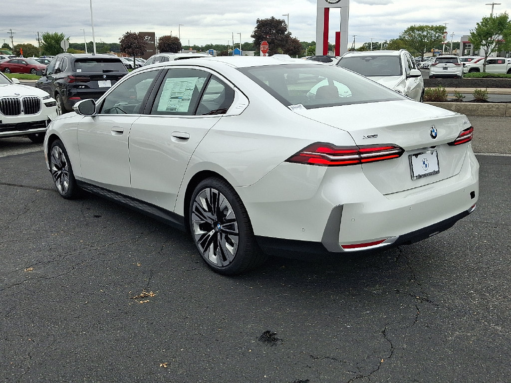 New 2027 BMW 5 Series 530i xDrive Sedan