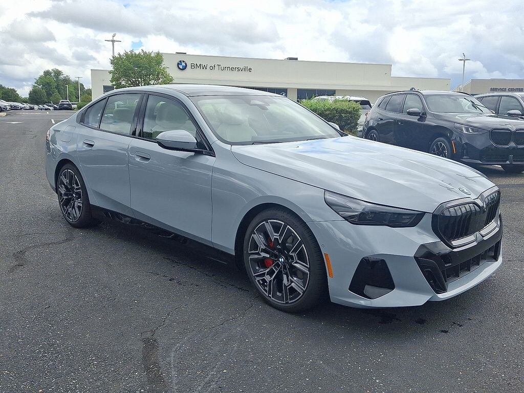 Used 2027 BMW 5 Series 550e xDrive Sedan