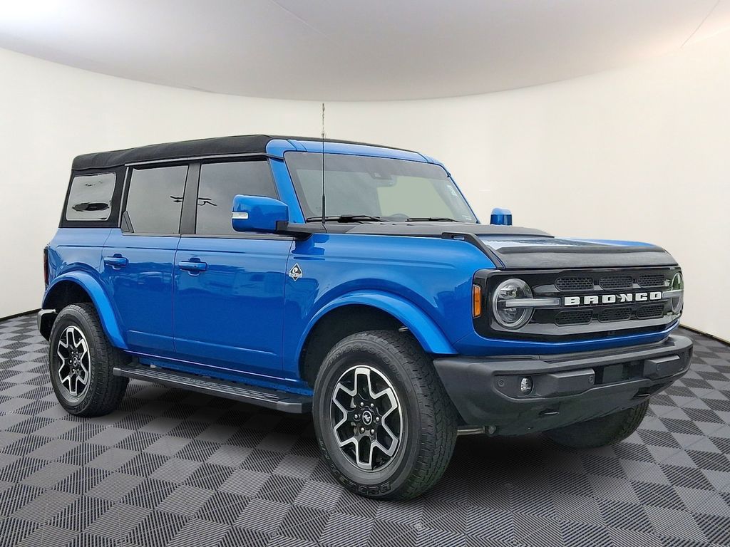 2023 Ford Bronco 4-Door Outer Banks