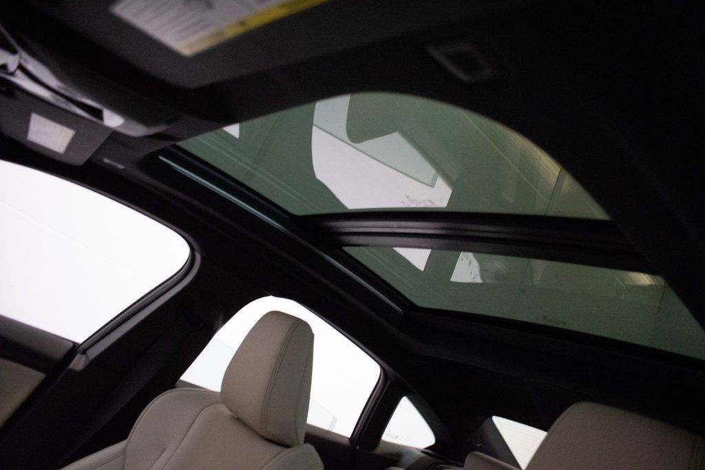 2026 BMW 2 Series 228 - Photo 19