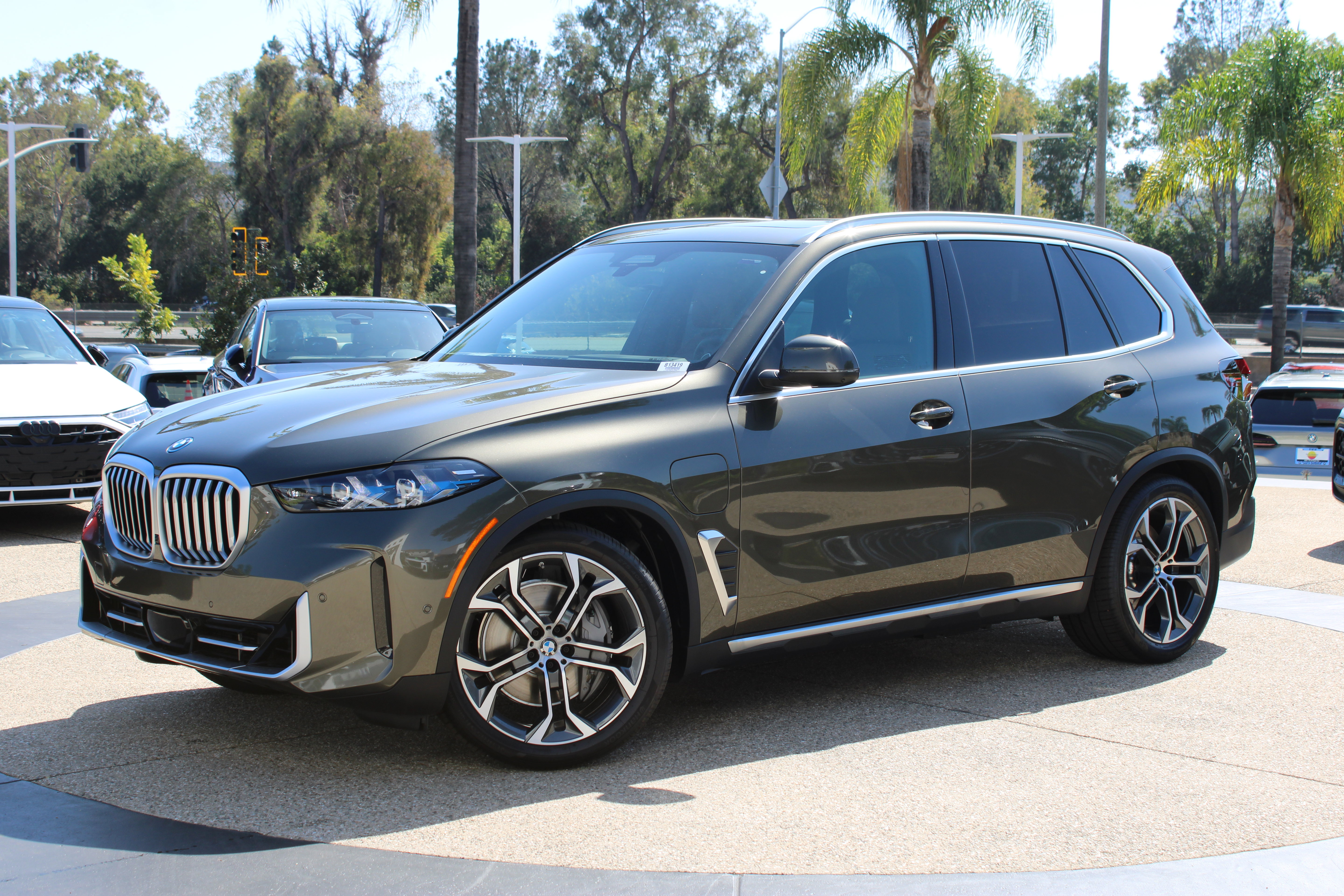 New 2026 BMW X5 PHEV xDrive50e SUV