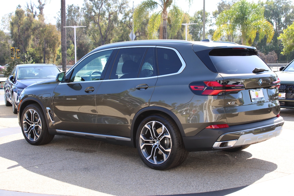 New 2026 BMW X5 PHEV xDrive50e SUV