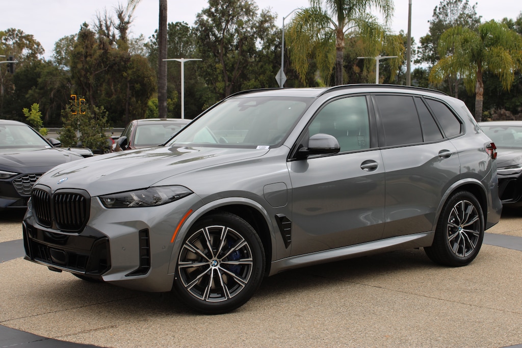 New 2026 BMW X5 PHEV xDrive50e SUV