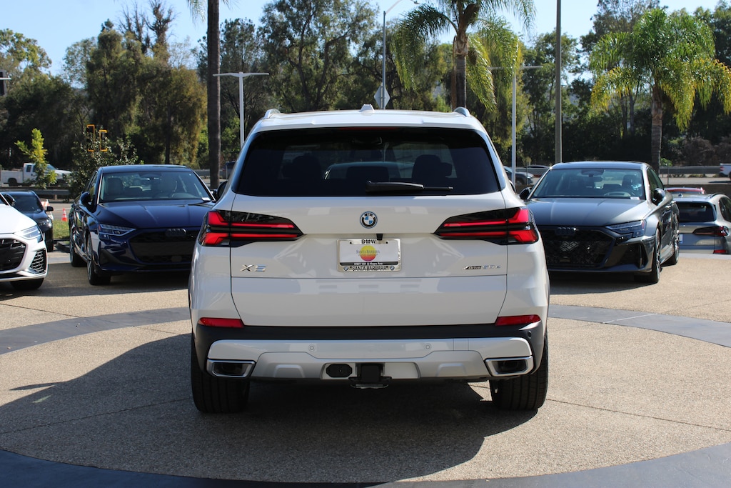 New 2026 BMW X5 PHEV xDrive50e SUV