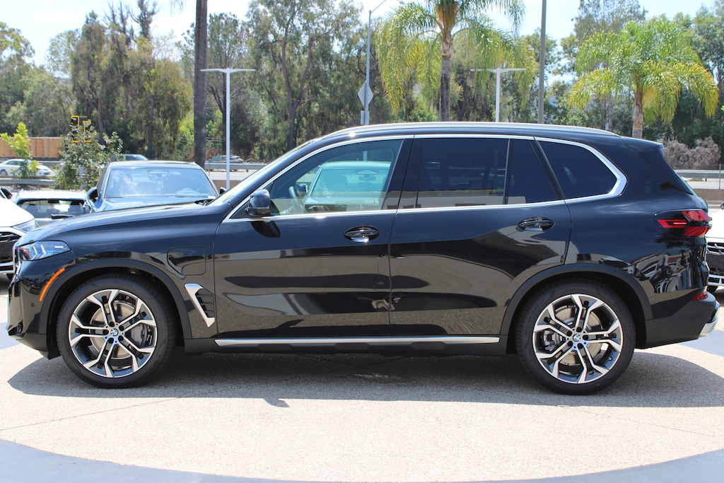 New 2026 BMW X5 PHEV xDrive50e SUV