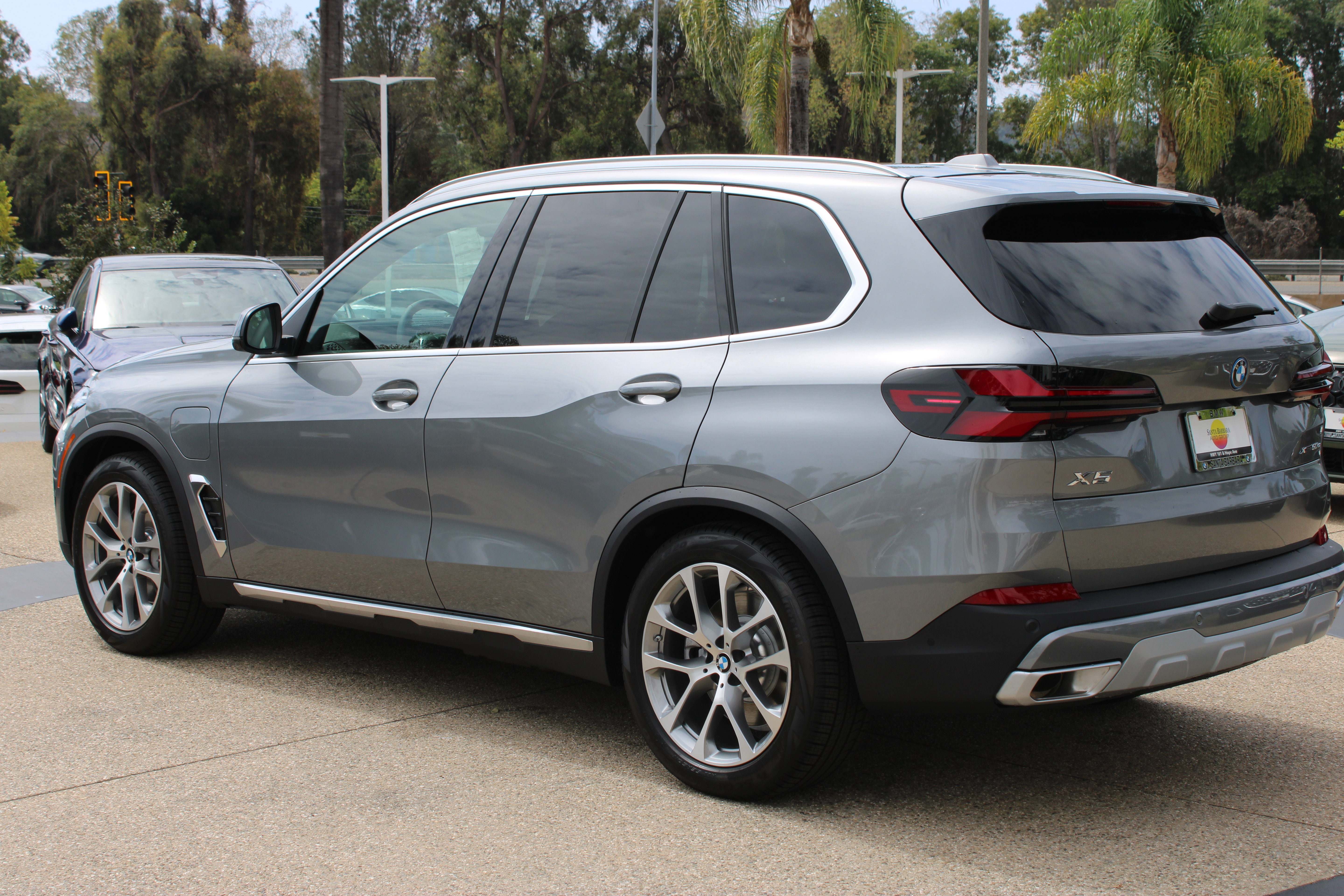 New 2026 BMW X5 PHEV xDrive50e SUV
