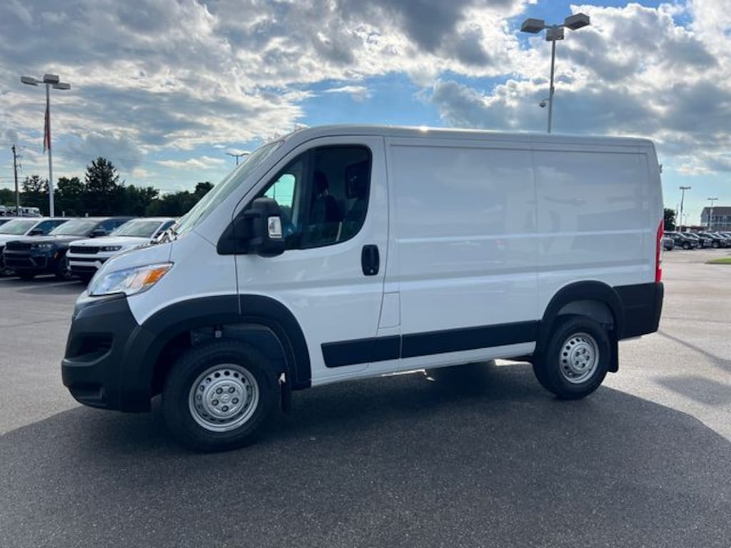 New 2026 Ram Promaster 1500 Low Roof Cargo Van