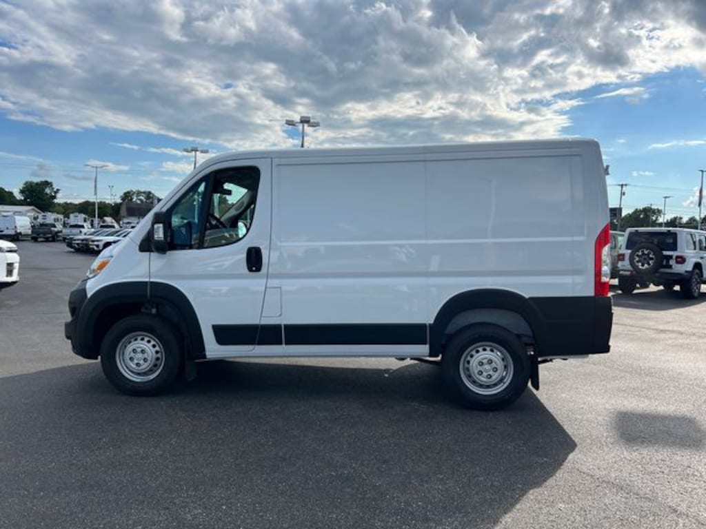 New 2026 Ram Promaster 1500 Low Roof Cargo Van