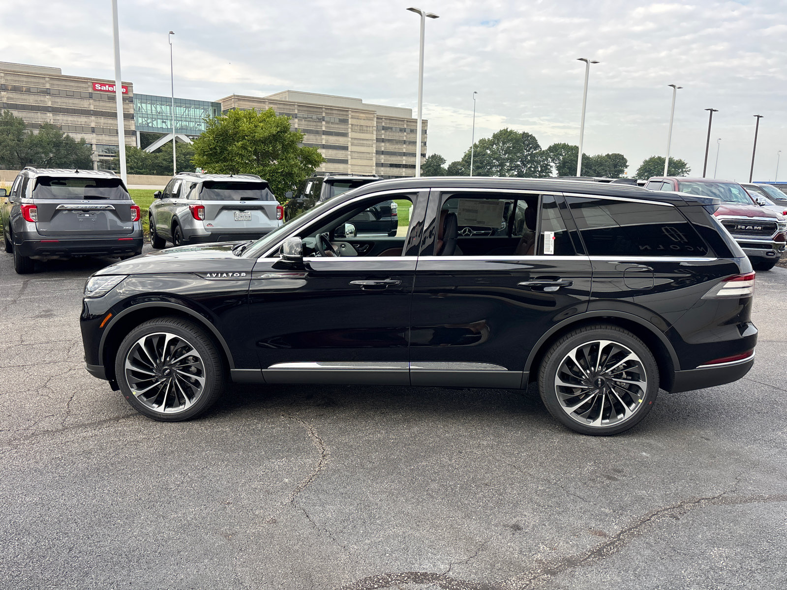 New 2027 Lincoln Aviator Reserve SUV
