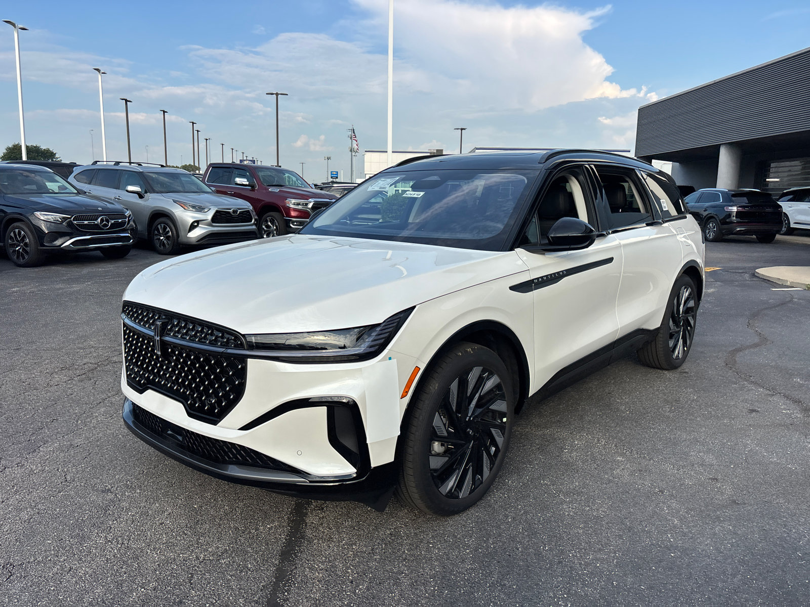 New 2026 Lincoln Nautilus Reserve SUV