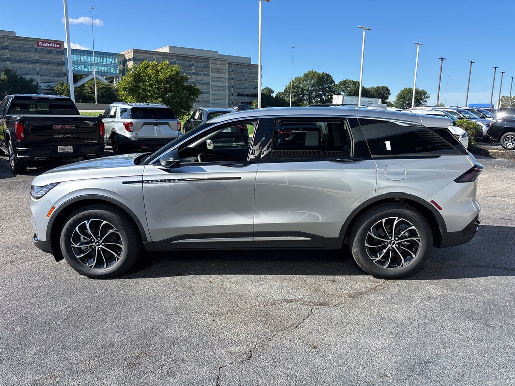 New 2026 Lincoln Nautilus Premiere SUV