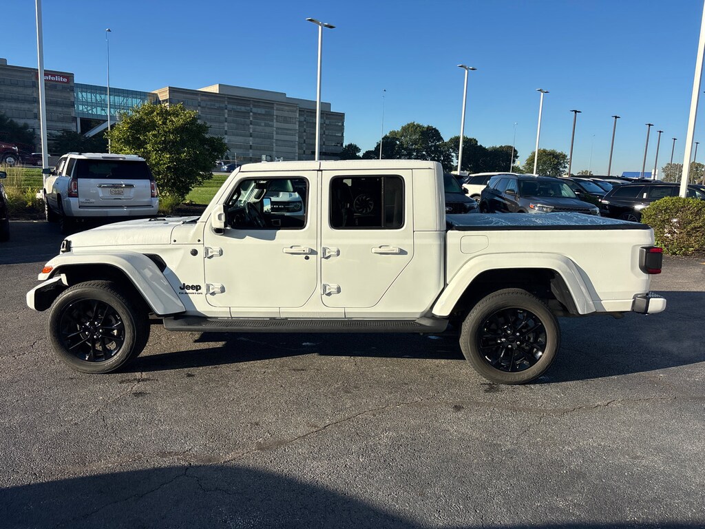 Used 2022 Jeep Gladiator High Altitude Truck Crew Cab