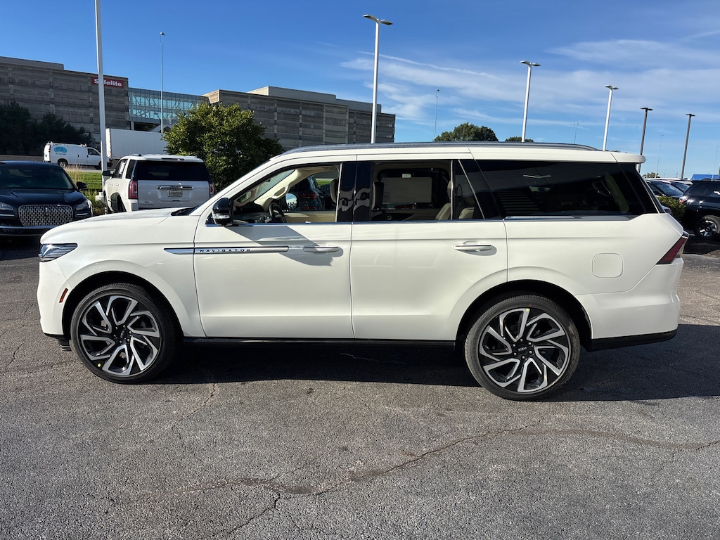 New 2027 Lincoln Navigator Reserve SUV
