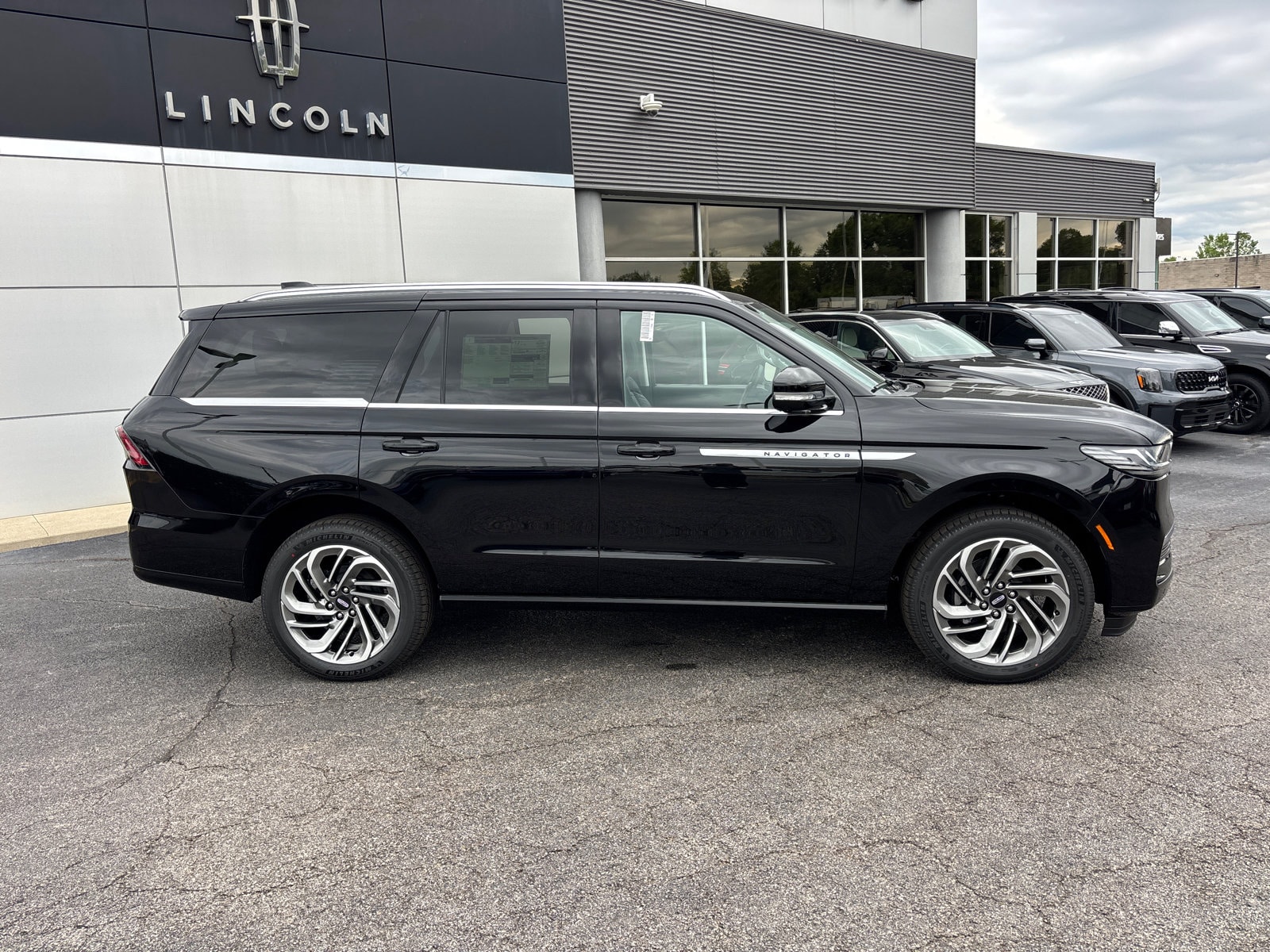 2026 Lincoln Navigator Reserve - Photo 8