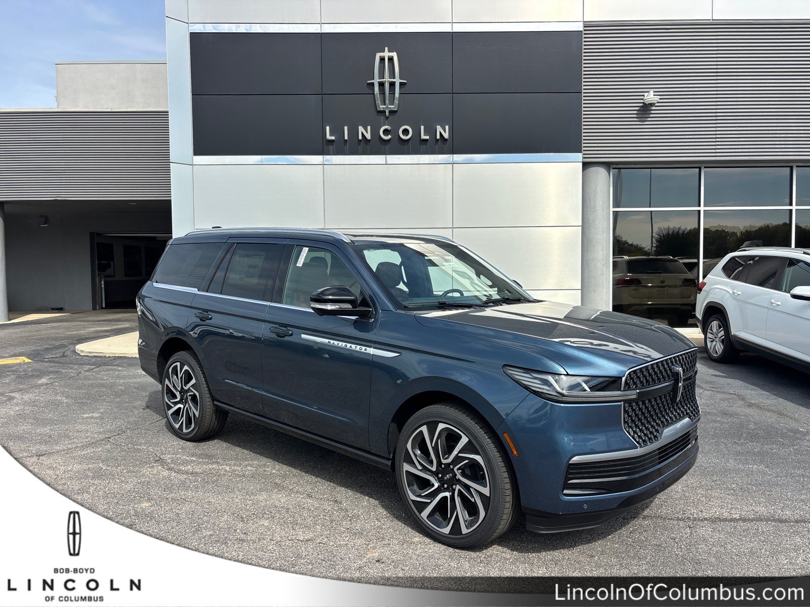 2027 Lincoln Navigator