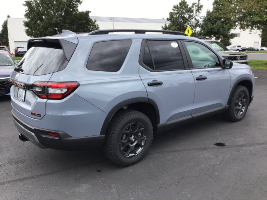 New 2026 Honda Pilot TrailSport SUV