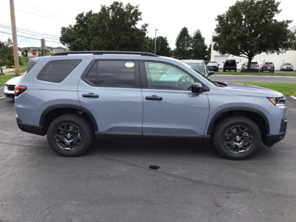 New 2026 Honda Pilot TrailSport SUV