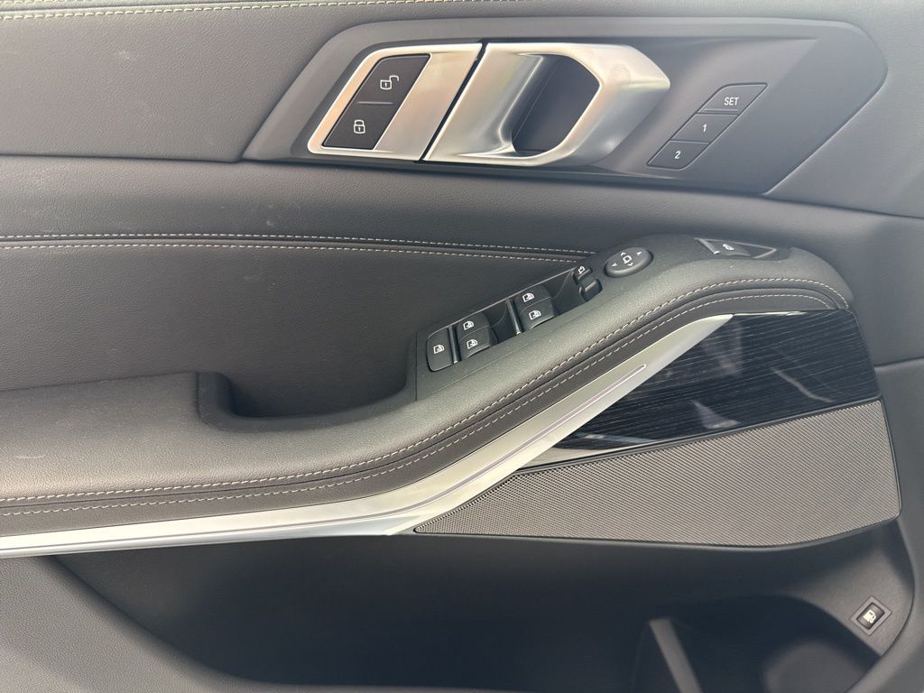 2026 BMW X5 50e - Photo 13