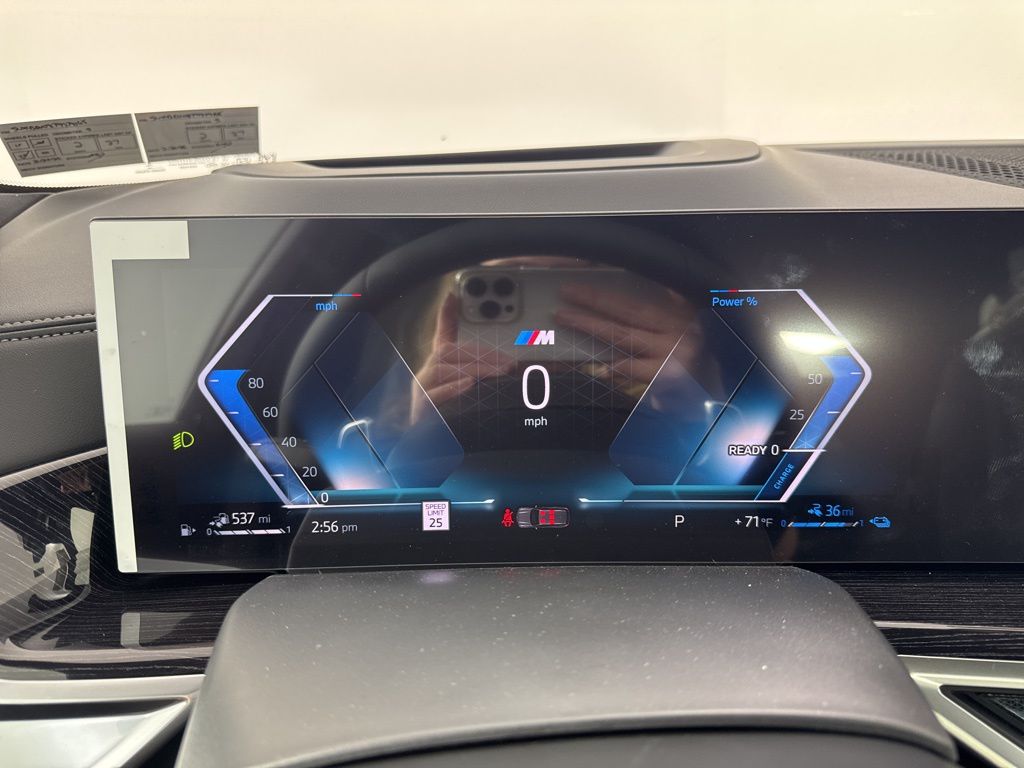 2026 BMW X5 50e - Photo 21