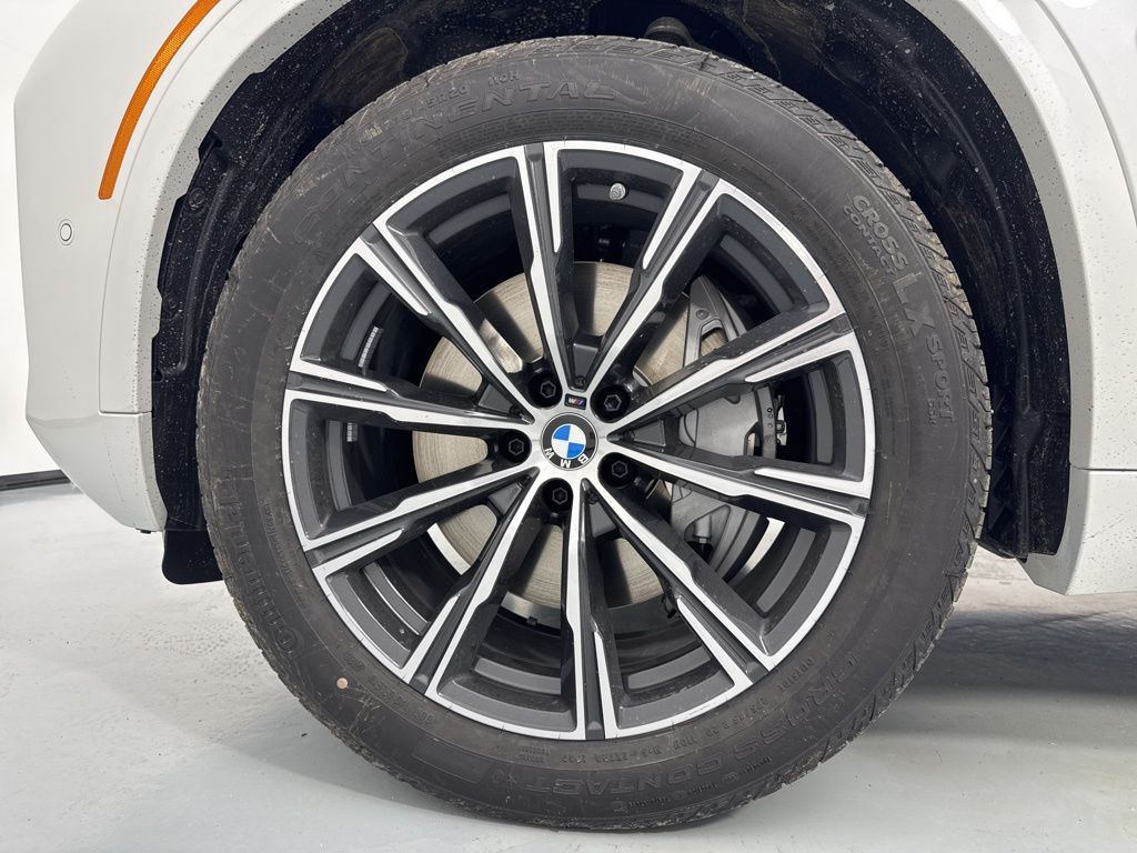 2026 BMW X5 50e - Photo 10