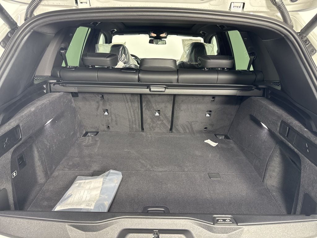 2026 BMW X5 50e - Photo 8
