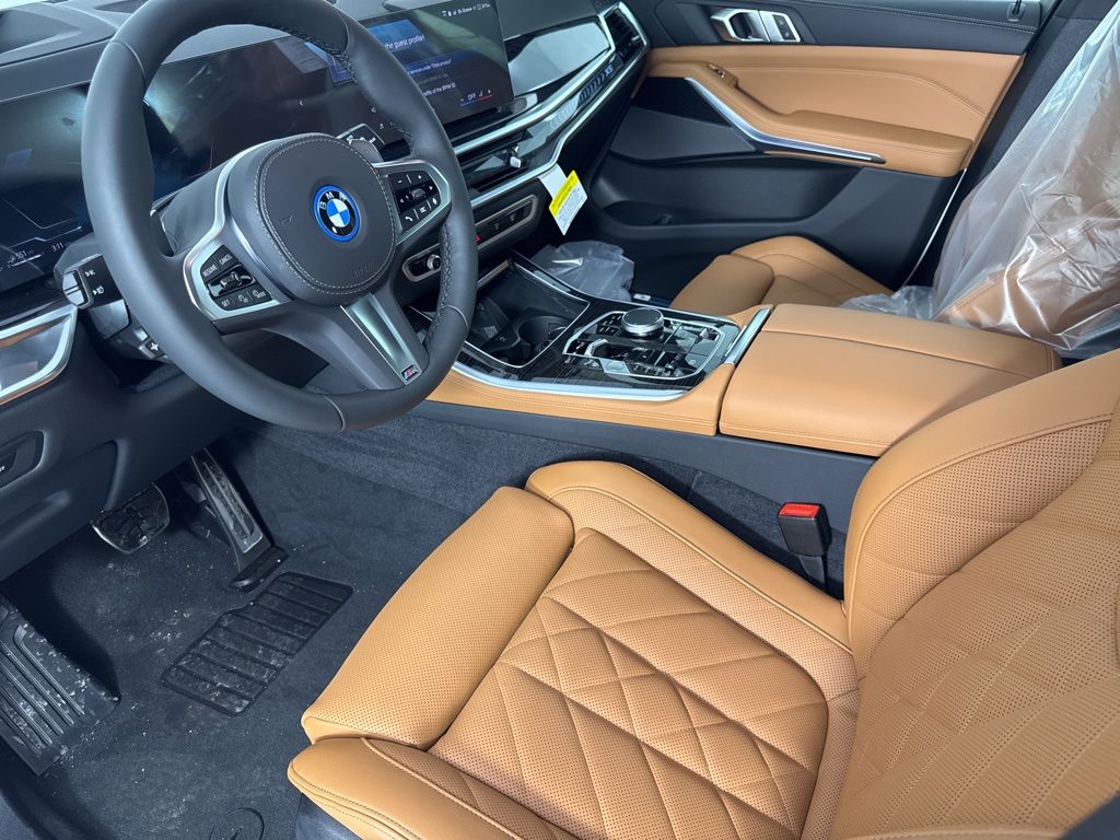 2026 BMW X5 50e - Photo 14