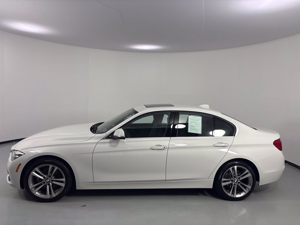 Used 2018 BMW 3 Series 330i xDrive Sedan