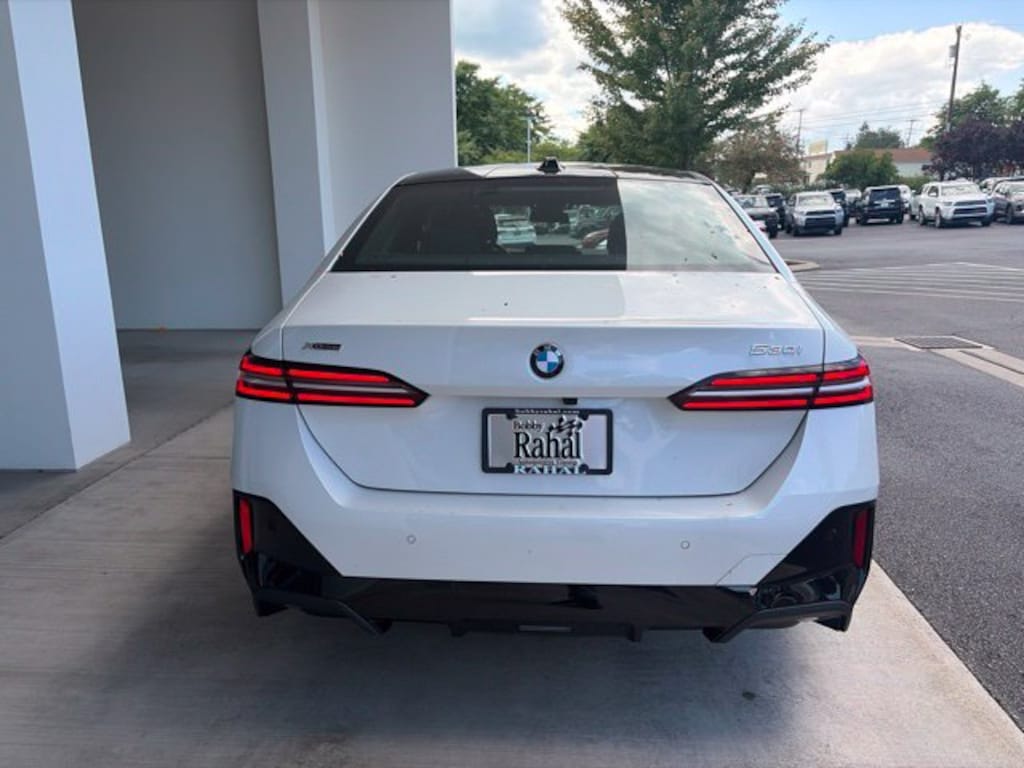 New 2027 BMW 530i xDrive Sedan