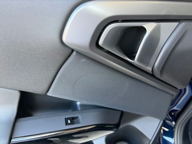 2026 BMW X3 30 - Photo 37
