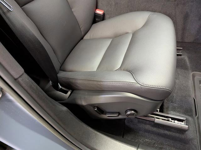 2023 Volvo XC60 Plus - Photo 16