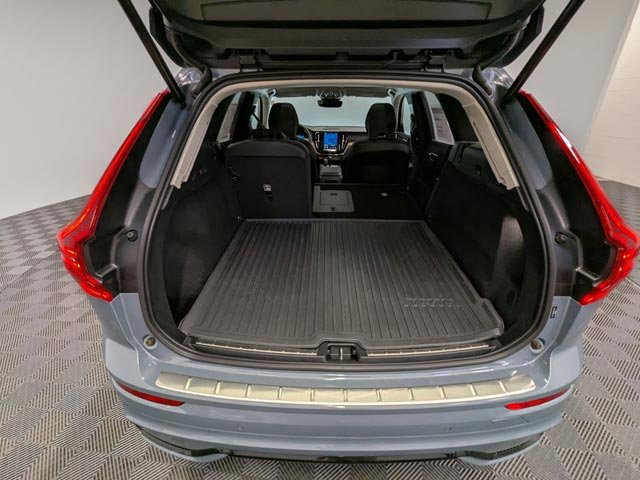 2023 Volvo XC60 Plus - Photo 28