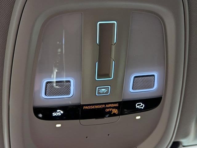2023 Volvo XC60 Plus - Photo 23