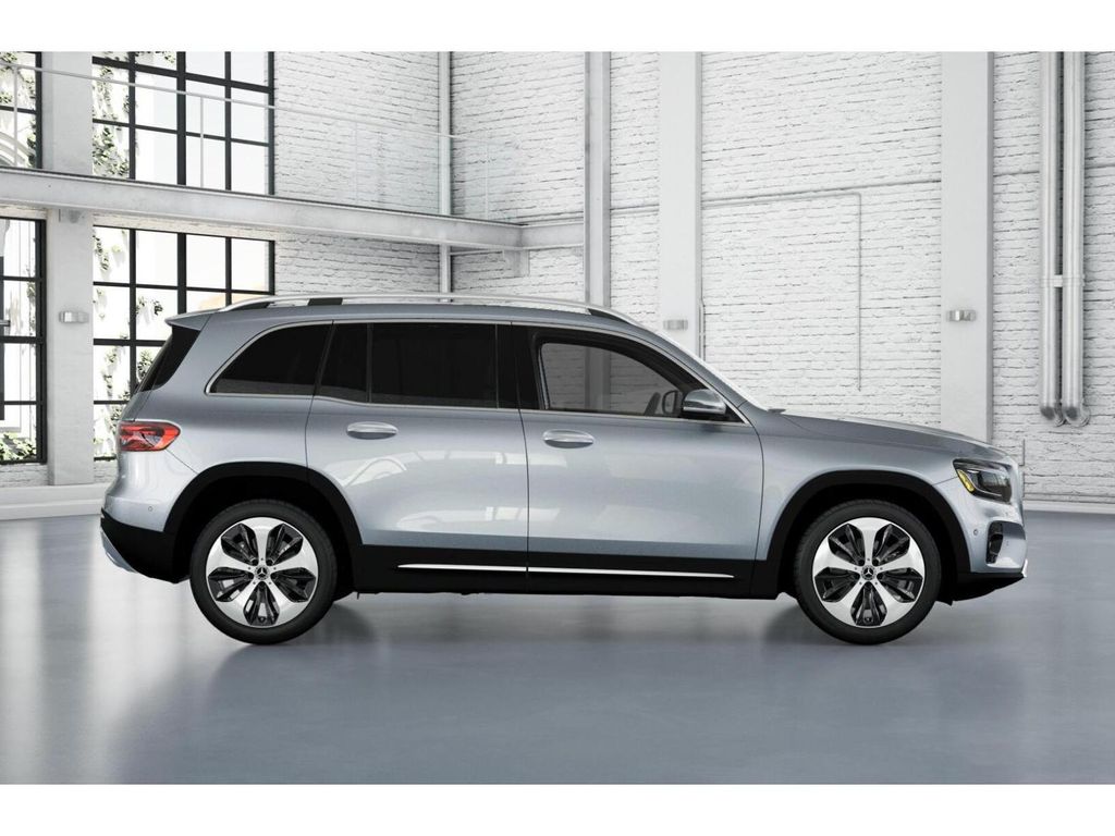 2026 Mercedes-Benz GLB GLB 250 - Photo 2