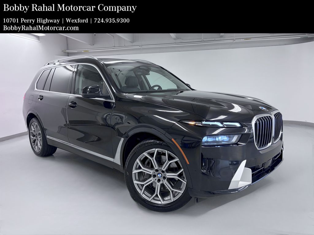 2023 BMW X7