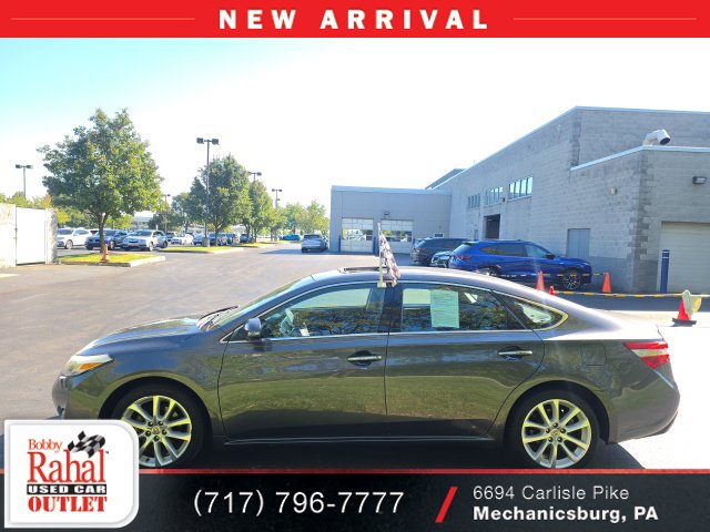 Used 2013 Toyota Avalon Limited Sedan