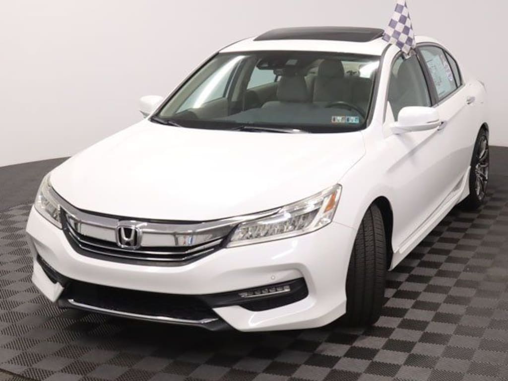 Used 2017 Honda Accord Touring Sedan