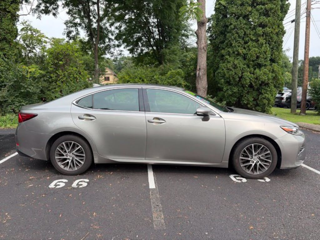 Used 2016 Lexus ES 350 350