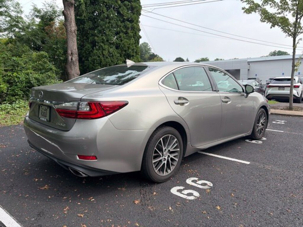 Used 2016 Lexus ES 350 350