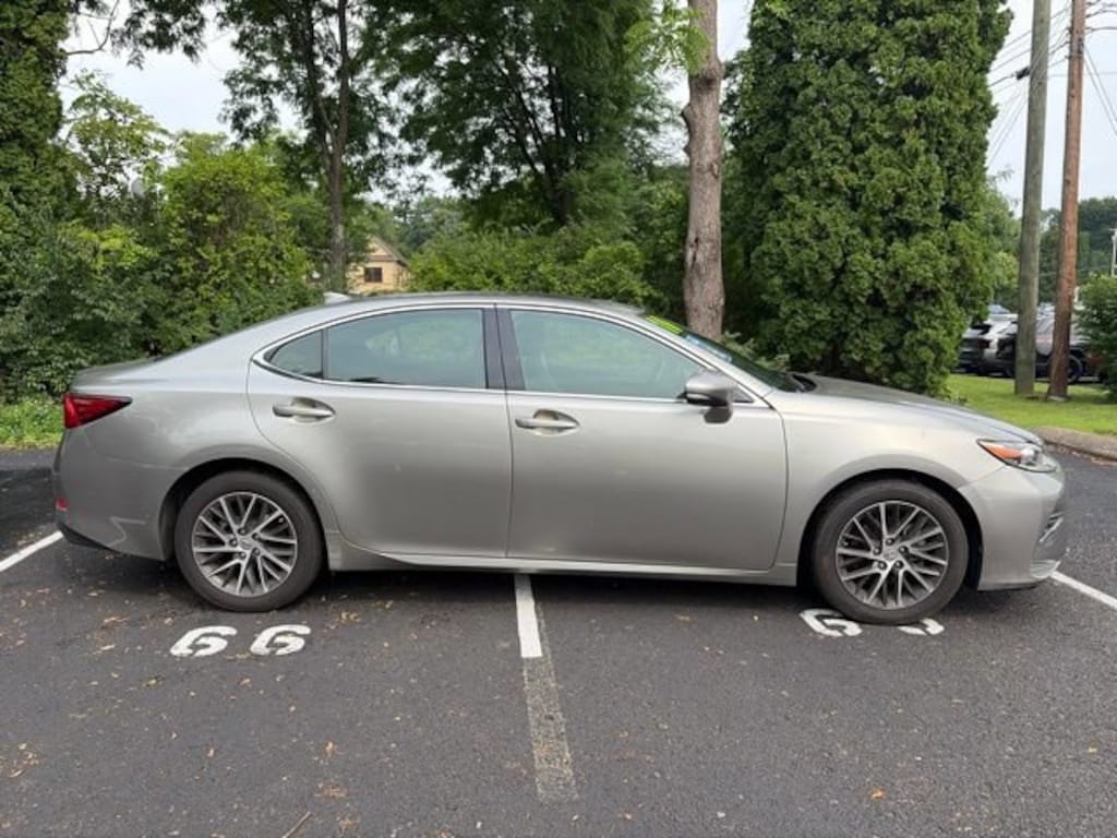 Used 2016 Lexus ES 350 350