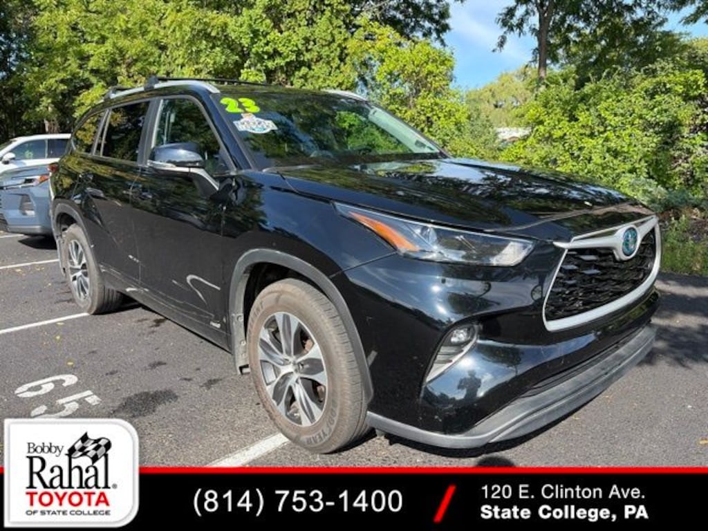 Used 2023 Toyota Highlander Hybrid XLE SUV
