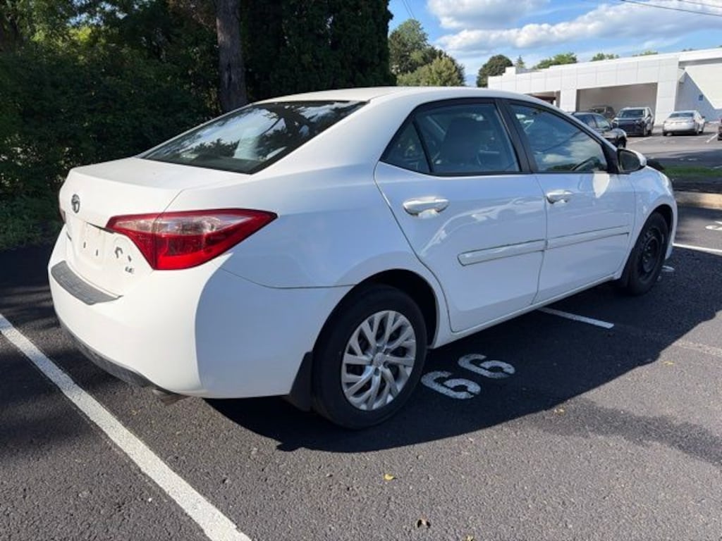 Used 2017 Toyota Corolla LE Sedan