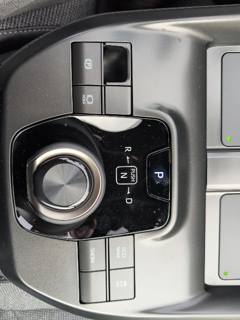 2026 Toyota bZ XLE - Photo 19