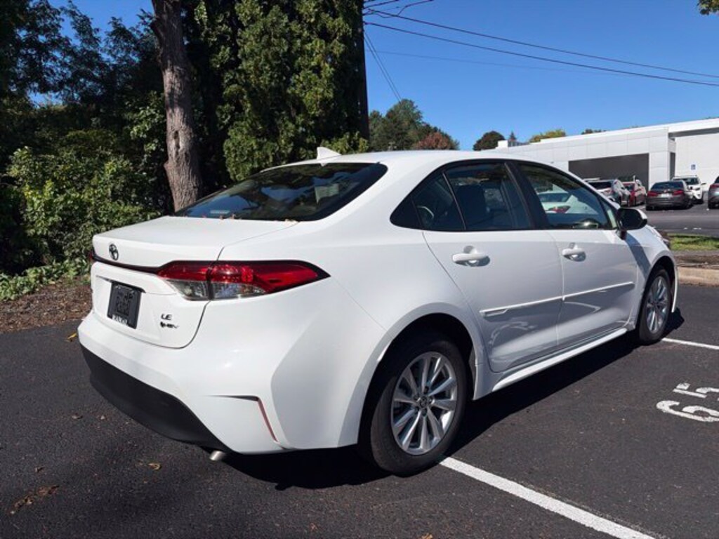Used 2026 Toyota Corolla Hybrid LE Sedan