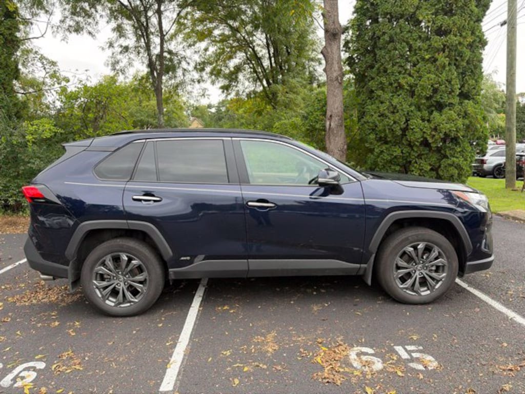 Used 2025 Toyota RAV4 Hybrid Limited SUV