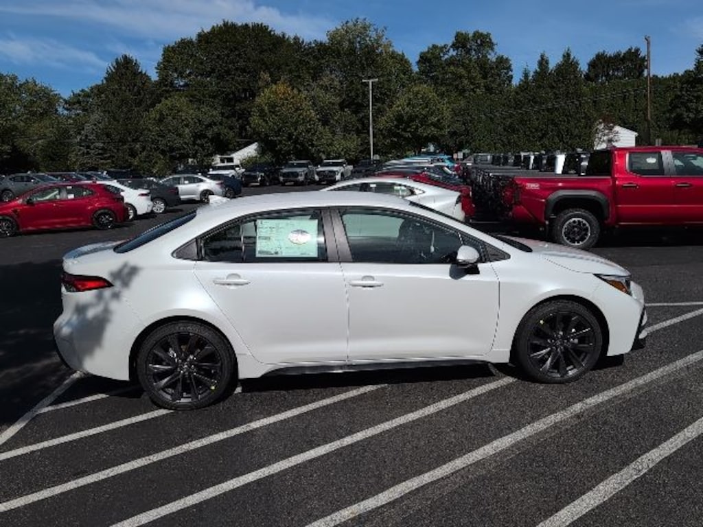 New 2026 Toyota Corolla SE Sedan