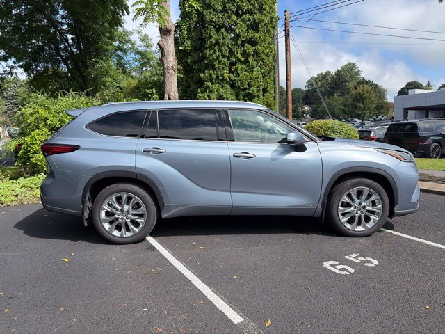 Used 2023 Toyota Highlander Hybrid Limited SUV